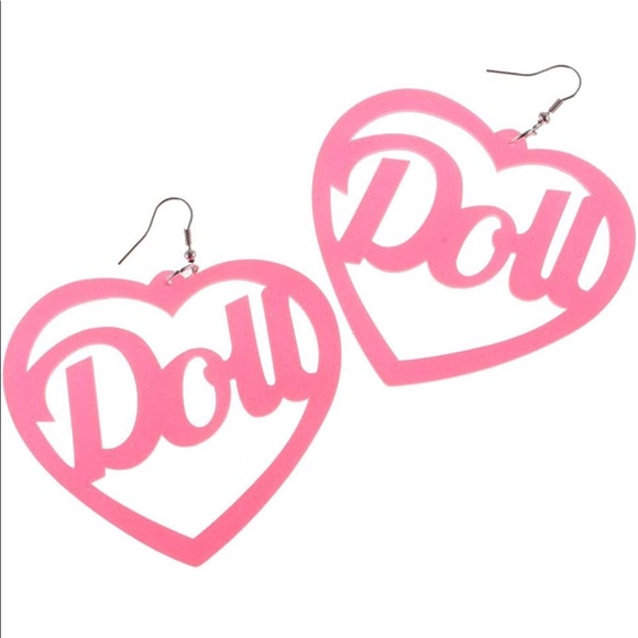 NWT “DOLL” Pink Acrylic Big Dangle Heart Sparkle Earrings Y2K Barbie Girly - Picture 2 of 5